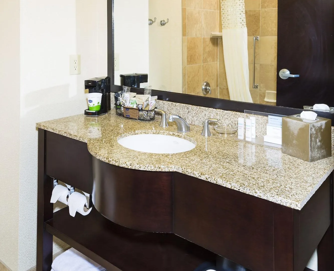 Hampton Inn & Suites Las Vegas South Hotel