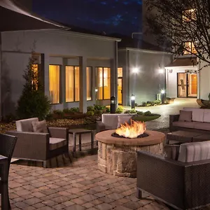 Hotel Courtyard By Marriott Airport Nashville
