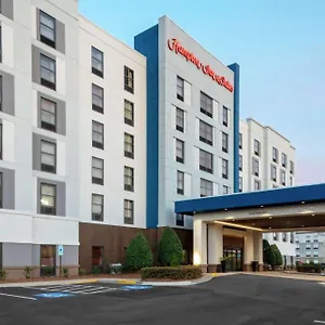 Hotel Hampton & Concord-charlotte Concord